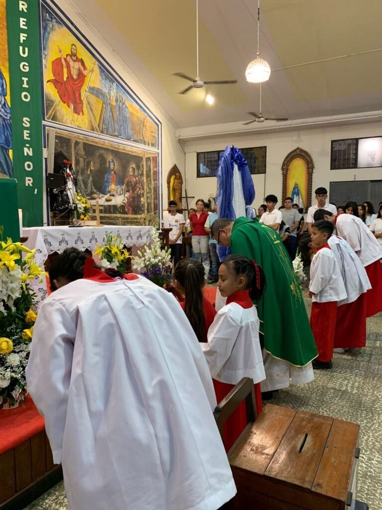 1688 parroquia santa rosa de lima 768x1024