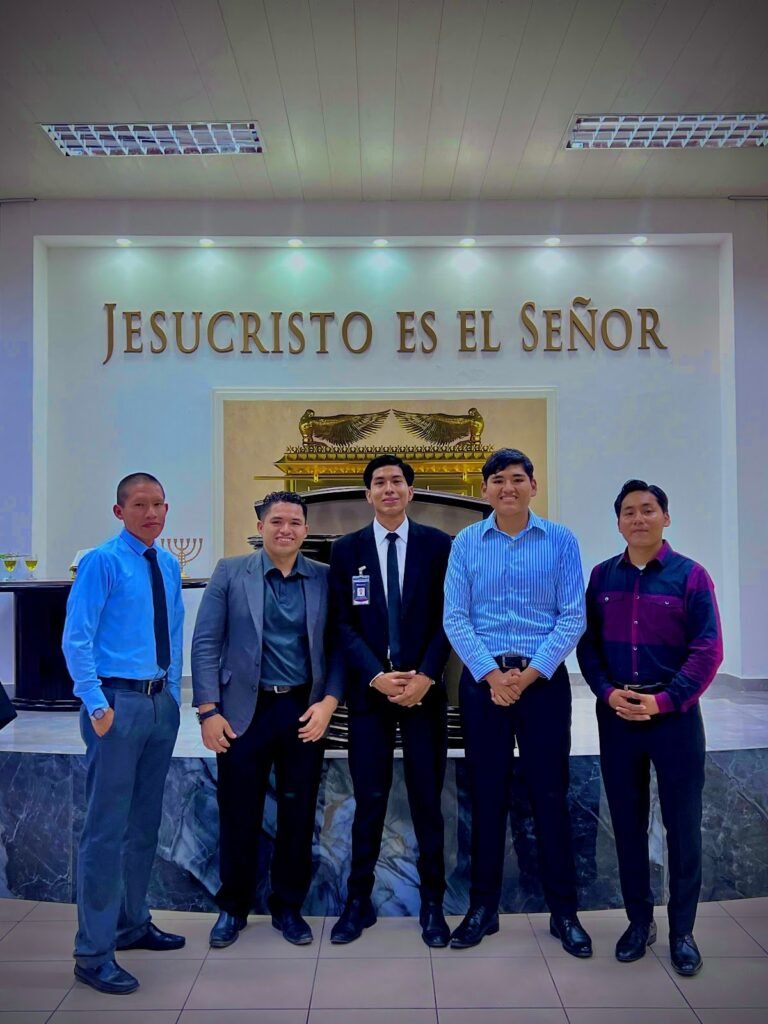 1690 iglesia universal del reino de dios 768x1024