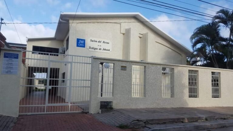 1692 salon del reino de los testigos de jehova 768x432