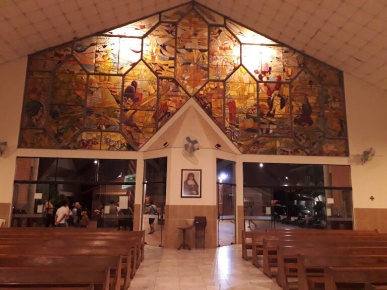 1821 church of the holy cross 768x576