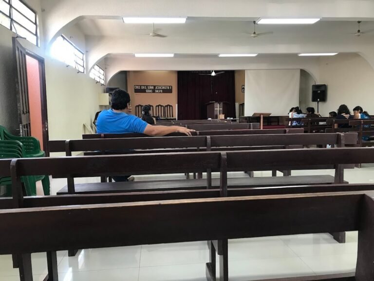 1883 iglesia biblia abierta 768x576