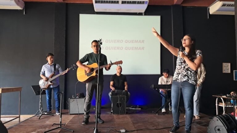 1948 iglesia adonai i iglesia del leon 768x433