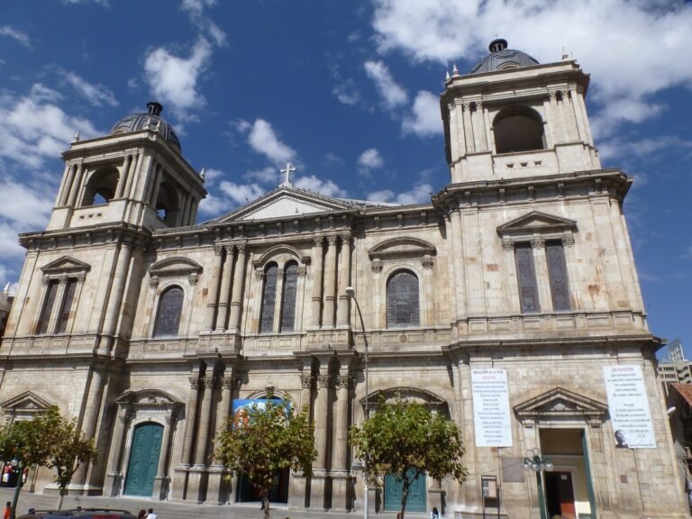 1986 catedral metropolitana basilica nuestra senora de la paz 768x576