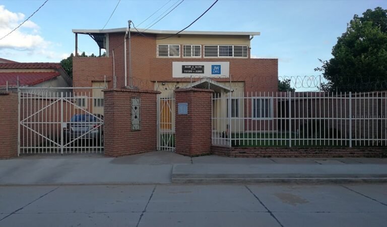 2044 salon del reino de los testigos de jehova 768x451