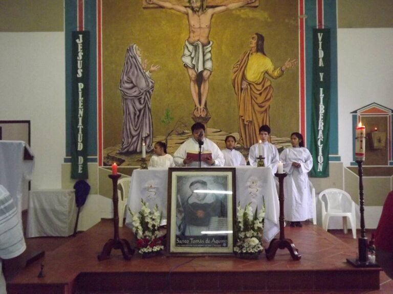 2051 capilla santo tomas de aquino 768x575