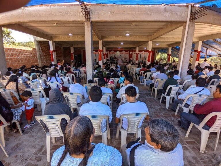 2076 iglesia evangelica monte calvario 768x576