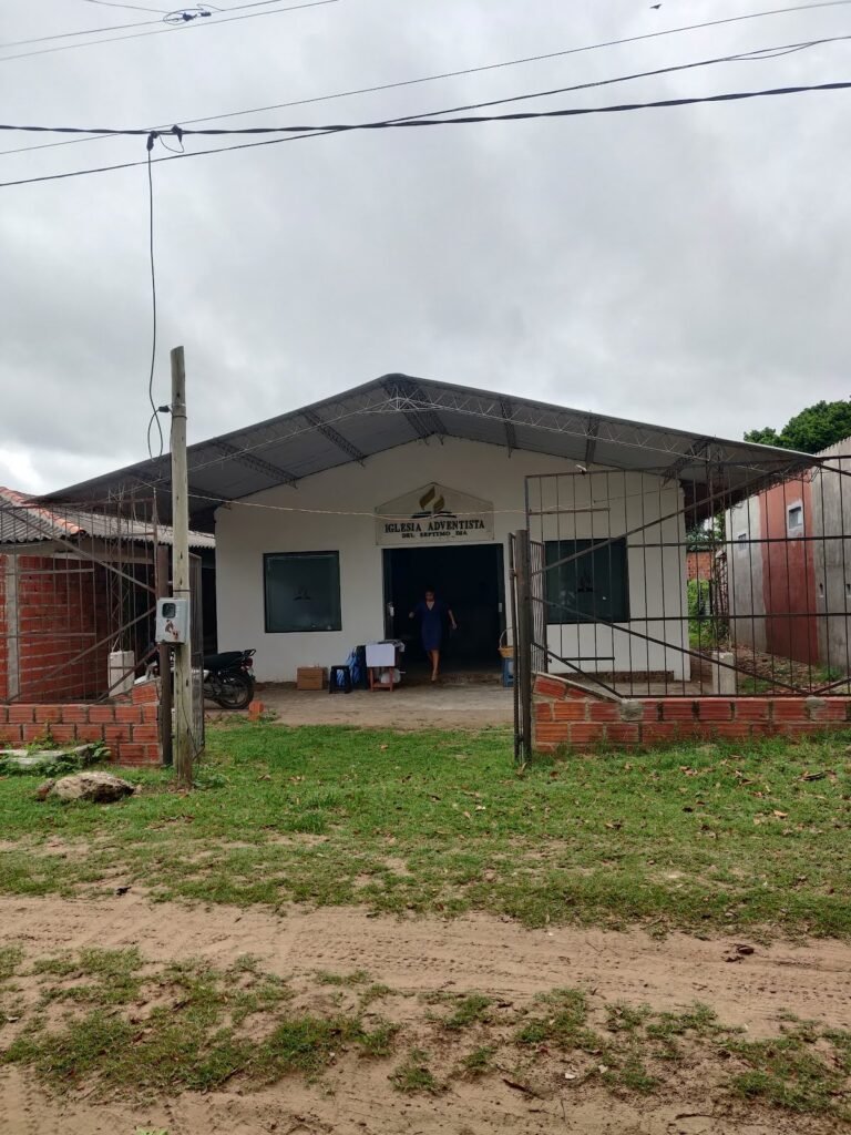 2085 iglesia adventista ignacio warnes 768x1024