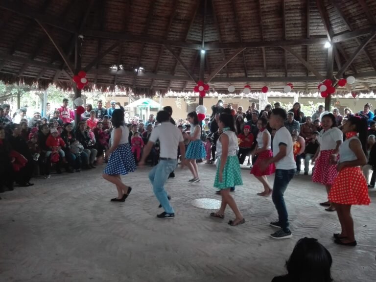 2093 parroquia sagrada familia 768x576
