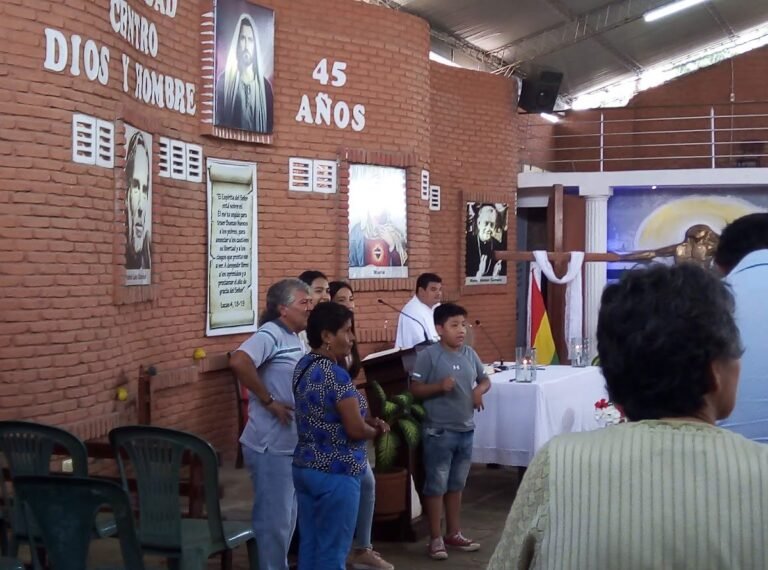 2153 comunidad centro dios y hombre 768x570