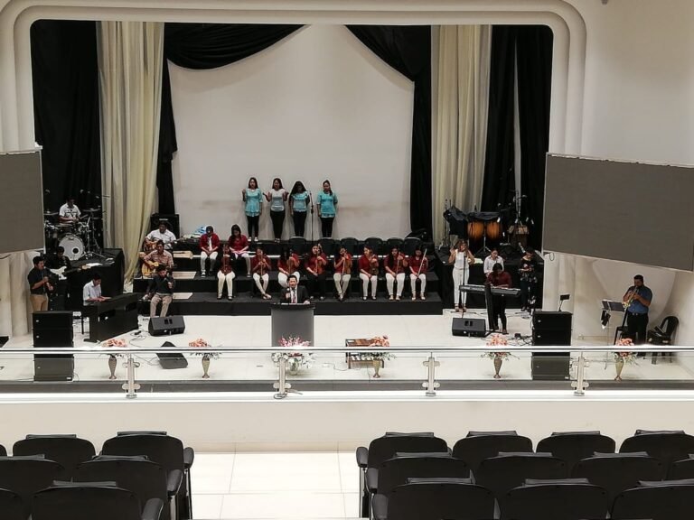 2171 congregacion aud. 2 768x576