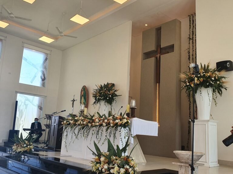 2218 iglesia san juan pablo ii 768x576