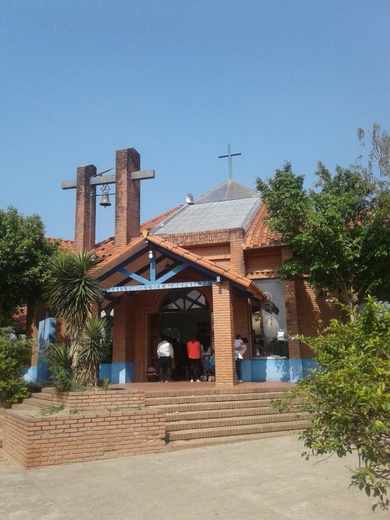 2361 iglesia virgen del santo rosario 768x1024