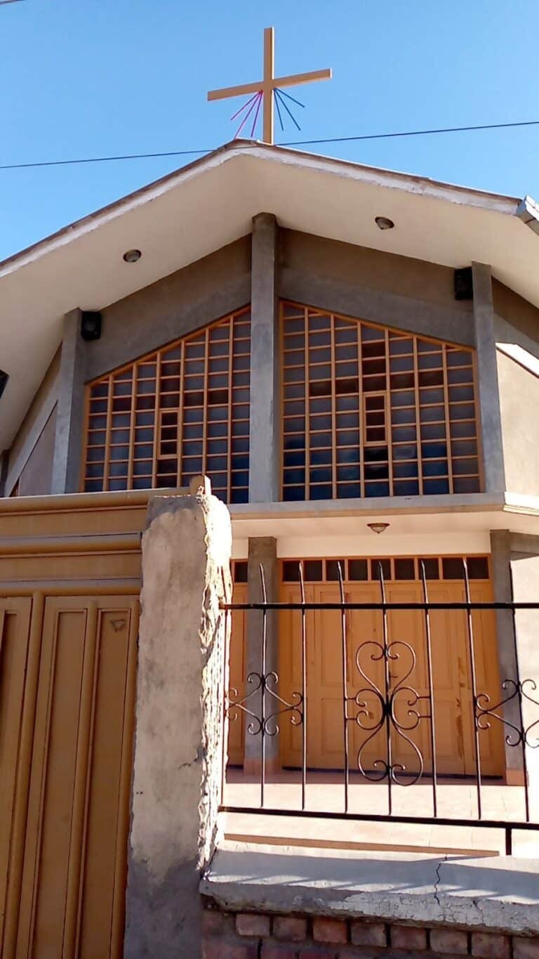 2578 iglesia de la divina misericordia 768x1365