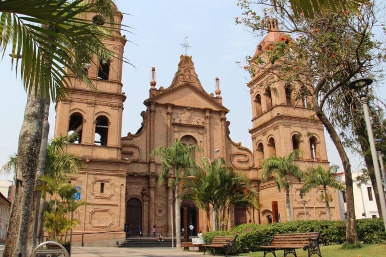 Catedral de Santa Cruz Bolivia 768x512